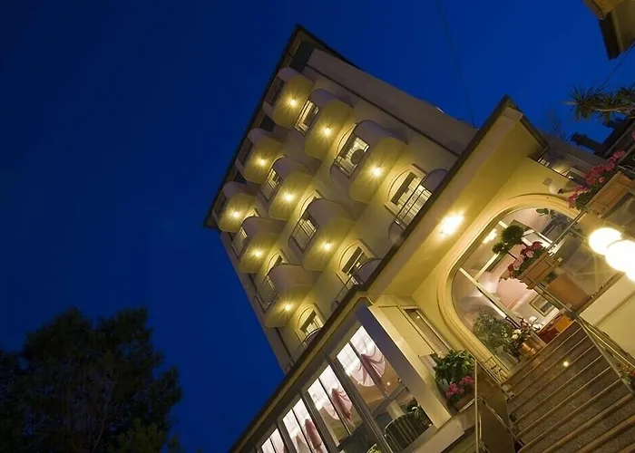 Alsen Hotel 3*